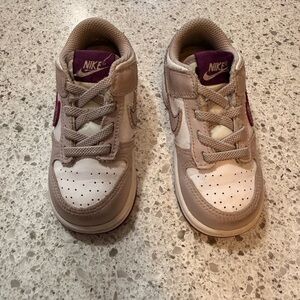 Toddler Girl Nike Sneakers - White and Purple